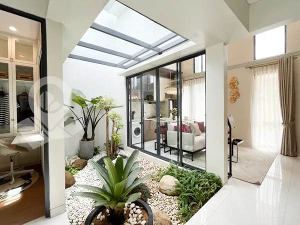 Corvina Residence - Modern Guest Bedroom