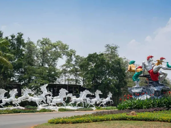 Citra Mansion Golf Residence - Contemporary Design 10