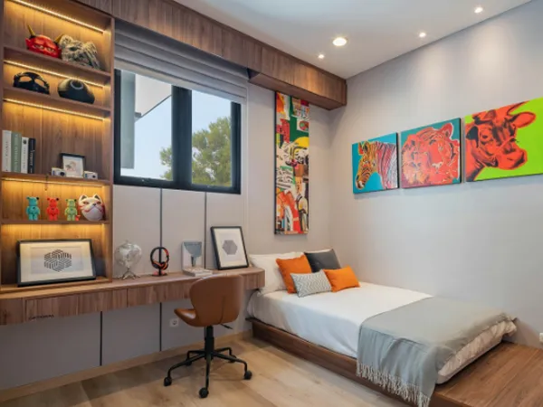 Reina Sofia Residence - Antique Gold Family Room